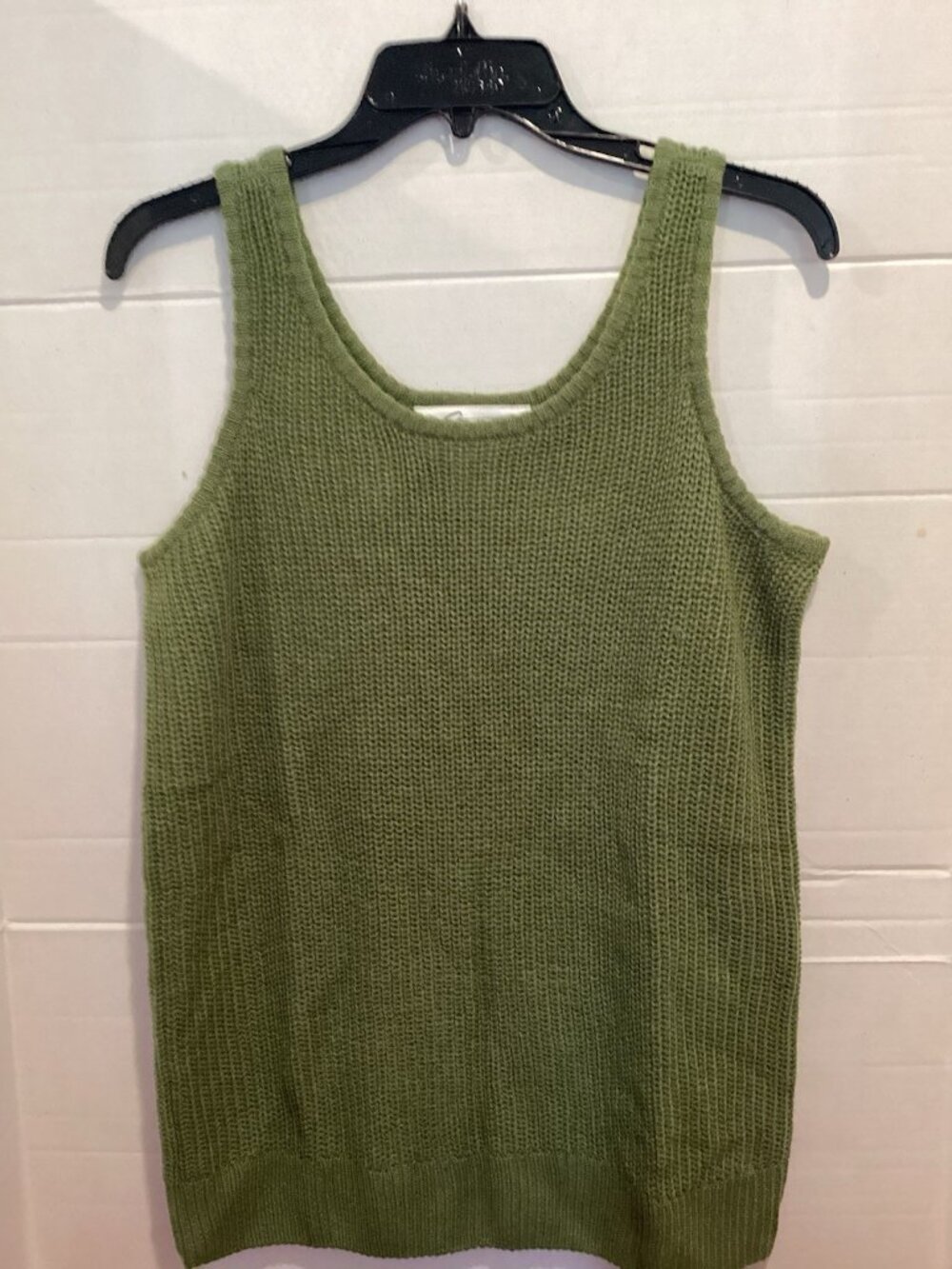 T100-Easy Essentials Hunter Green Sleeveless Ribbed Sweater Tank Top Size Medium